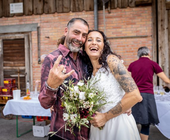 Tania & Karl Hochzeit - So wertvoll - Fotografin und Designerin im Rheintal